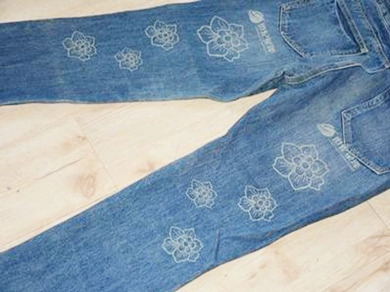 Jeans laser engraving Jeans laser engraving